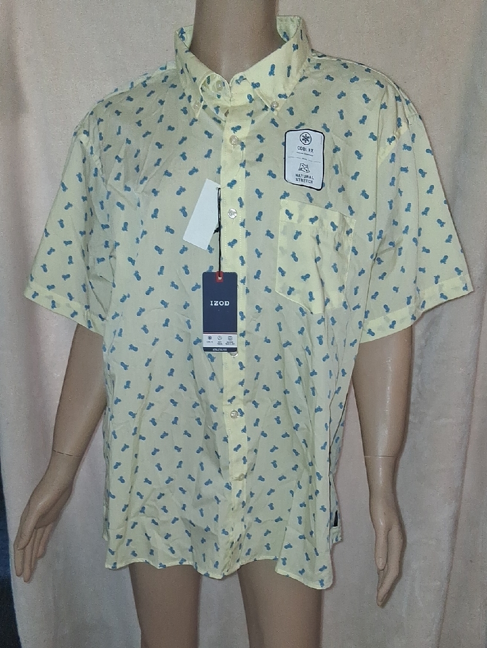 Izod Men’s Pale Yellow Short-Sleeve Button-Down Shirt with Blue Print